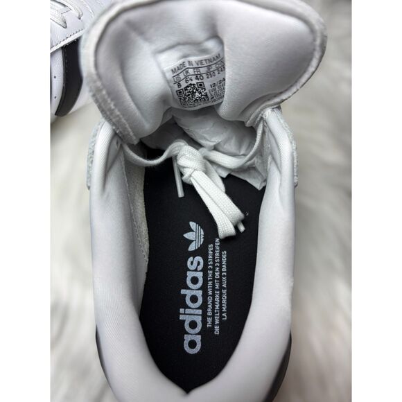 adidas White Shoes for Women for sale | eBay Adidas Women\'s Casual White Sneakers Size 8 - New With Box